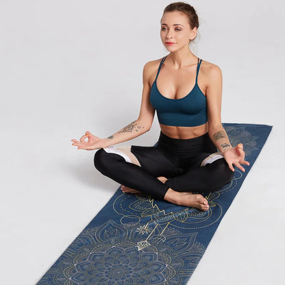Double-Sided Velvet Yoga Mat Towel - Non-Slip, Portable Fitness and Beach Quick Dry Towel